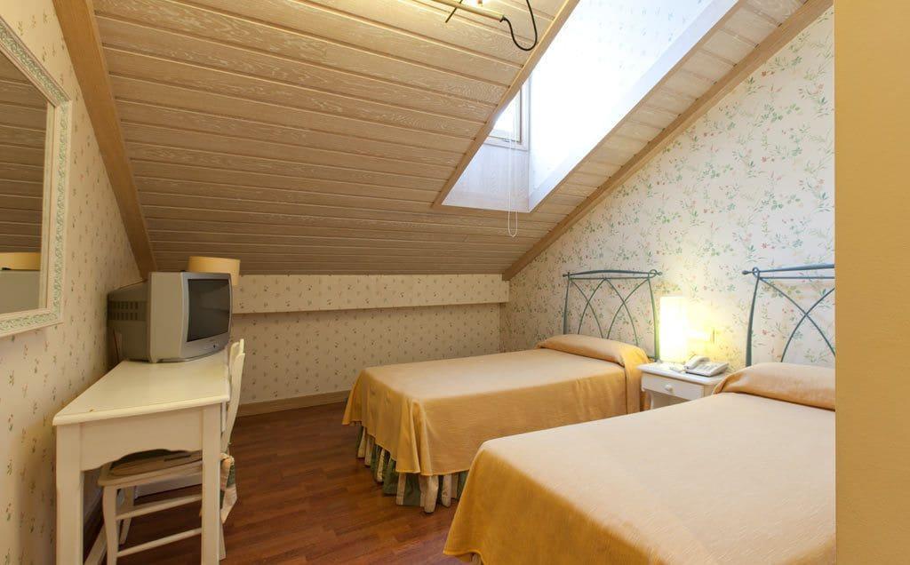 Hotel Azofra Burgo エクステリア 写真