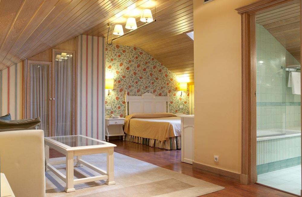 Hotel Azofra Burgo エクステリア 写真