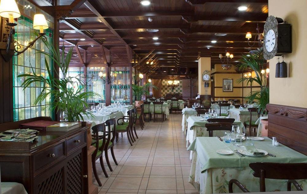 Hotel Azofra Burgo エクステリア 写真