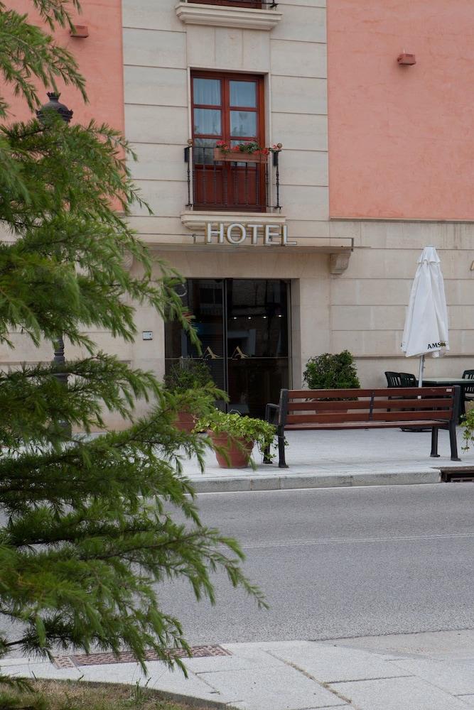 Hotel Azofra Burgo エクステリア 写真