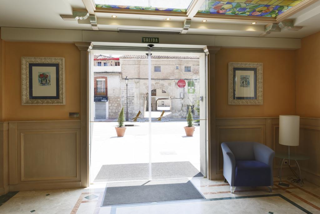 Hotel Azofra Burgo エクステリア 写真